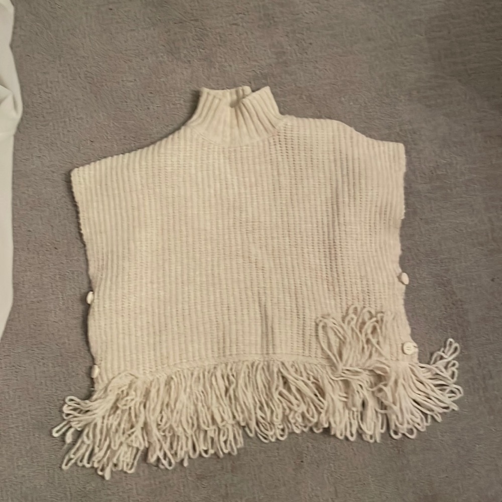 Anthropologie. Size S. Cream